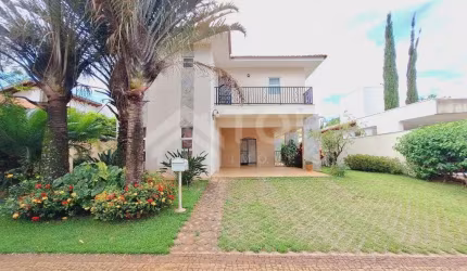 CASA COM 3 DORMITORIOS SENDO 3 SUITES PARA VENDER OU ALUGAR NO CONDOMINIO SWISS PARK SAO CARLOS.