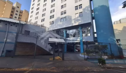 Excelente duplex no Edificio dos Pinhais de 3 dormitorios com 1 suite, em otima localizacao na regiao central