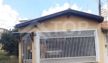 Excelente casa de 3 dormitórios sendo 1 suíte no  Jardim Gilbertoni
