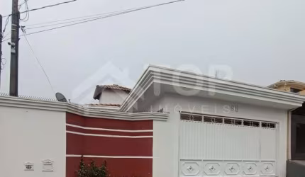 Linda casa de 3 dormitórios com 3 dormitórios com 1 suíte