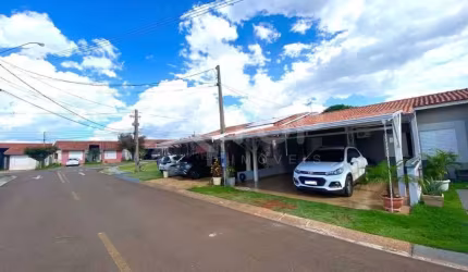 Linda casa de 2 dormitórios com 1 suíte, churrasqueira e piscina no Res. Terra Nova