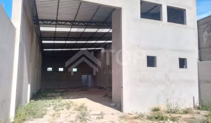 Excelente barracão no bairro Presidente Collor, com 260 metros