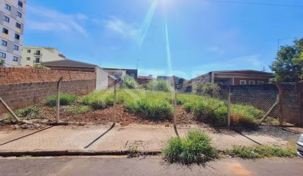 Terreno à venda no Parque Arnold Schimidt, São Carlos  por R$ 530.000