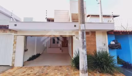 Lindo sobrado com 3 dormitorios, com 1 suite  churrasqueira