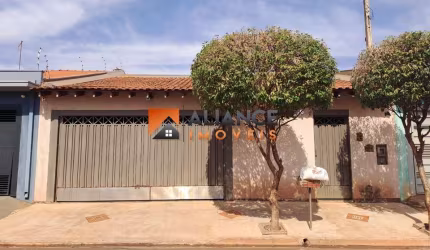 Casa com 2 quartos à venda no Jardim Santa Lucia, Sertãozinho , 163 m2 por R$ 280.000