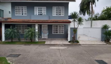 Casa Sobrado em Centro, Balneário Camboriú/SC