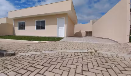 Casa nova a venda em Pinhais com 2 quartos, condomínio fechado.