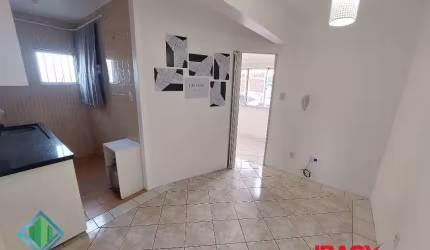 Apartamento com 1 quarto à venda na Rua Zenir Kretzer Borges, 26, Kobrasol, São José, 26 m2 por R$ 240.000