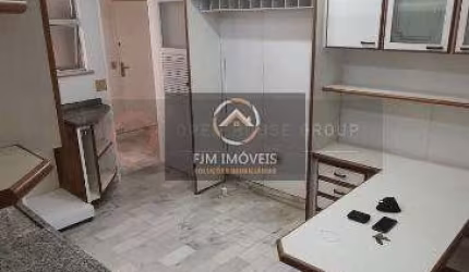 Excelente apartamento fundos no Place Vendome  -  Niterói