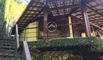 Casa em Itaipu  -  Niterói