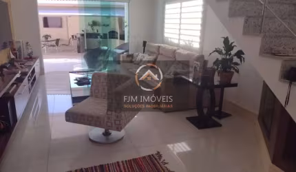 Casa em Itaipu  -  Niterói