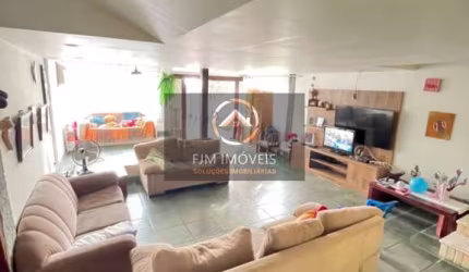 Casa em Piratininga  -  Niterói