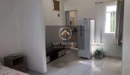 Casa de Vila em Santa Rosa, Niterói: 175m², 4 Dormitórios, 3 Banheiros por R$550k - Venda e Locação