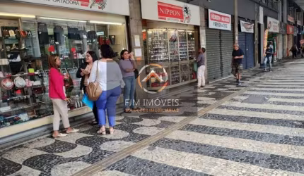 Loja/Salão em Centro de Niterói: 78m² por R$1.2M para venda ou locação