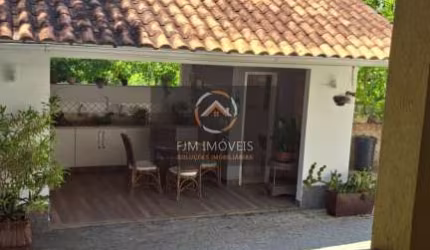 FJM Imoveis vende: Casa em Sapê, Niterói: 280m², 4 dormitórios, 4 banheiros - Venda por R$680k