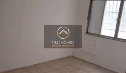 Apartamento em Icaraí: 65m², 2 dormitórios, 2 banheiros por R$ 240.000 - Venda