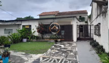FJM IMOVEIS VENDE: Espaçoso apartamento em Piratininga - Niterói com 2 suítes e 350M² por R$1.800.000 para venda