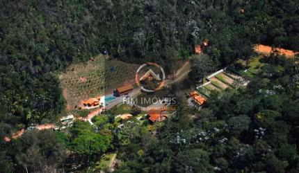 Chalé na Serra do Capim em Teresópolis: Venda por R$ 6 milhões