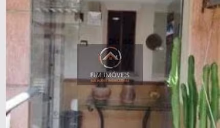 Casa de luxo em Icaraí - Niterói com 5 dormitórios e 4 banheiros à venda por R$2M