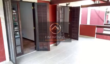 FJM Imóveis vende: Casa Duplex em Itaipu