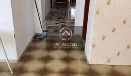 Casa espaçosa de 350M² com 3 dormitórios e 3 banheiros no Centro de São Gonçalo - venda por R$ 540.000