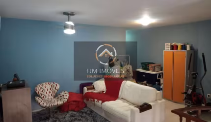 Cobertura de 197m² em Santa Rosa - Niterói com 3 dormitórios e 1 suíte por R$ 700.000 para venda