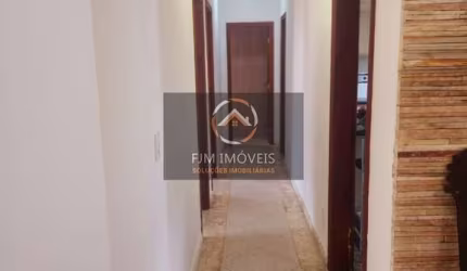 Casa em Maravista - Niterói: 240m², 4 dormitórios, 1 suíte, 4 banheiros por R$880k - Venda e Locação