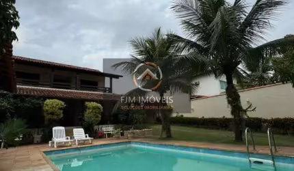 Casa de luxo em Camboinhas, Niterói: 5 dormitórios, 5 suítes, 9 banheiros e 356m² por R$ 2.600.000 para venda.