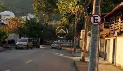 Casa à Venda em São Francisco - Niterói, R$ 1.300.000