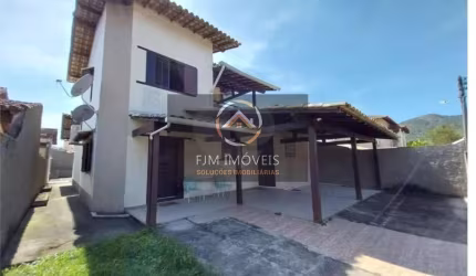 FJM IMÓVEIS VENDE: Casa em Itaipu, Niterói: 192m², 4 dormitórios, 2 suítes, 2 banheiros por R$ 750.000. Oportunidade imperdível!