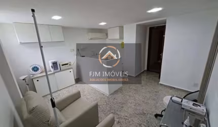 Casa Comercial à Venda em Icaraí - 500m², 12 Dormitórios