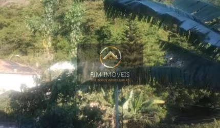 Casa à Venda em Engenho do Mato - 3 Dormitórios, R$520k