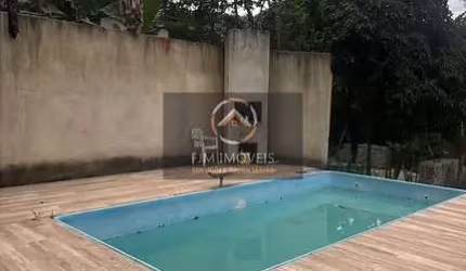 Casa à Venda em Engenho do Mato - Niterói: 2 Dormitórios