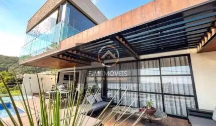 Luxuosa Casa à Venda em Itacoatiara - 620m², 4 Suítes