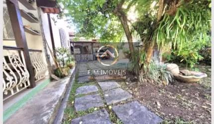 Casa à Venda em Maria Paula, Niterói: 4 Dorms, 5 Banheiros