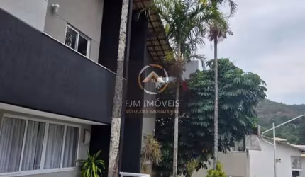 Casa à Venda em Vila Progresso - Niterói | 4 Dorms, 3 Suítes