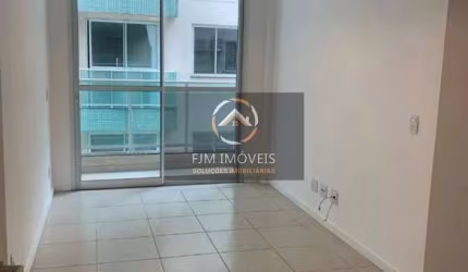 Venda de Apartamento em Badu, Niterói: 2 Dormitórios  R$420k