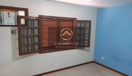 FJM imóveis vende- Casa de Condomínio em Itaipu  -  Niterói