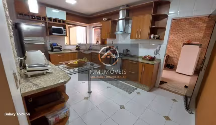 Casa de Condomínio em Tribobó  -  São Gonçalo