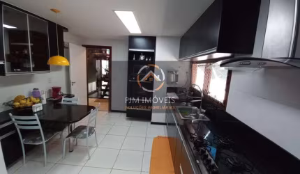 Casa de Condomínio em Maria Paula: 4 Dormitórios, 4 Suítes, 5 Banheiros por R$1.100.000 para Venda