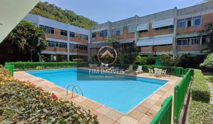Triplex em Itacoatiara: 3 Dorms, 1 Suíte, 180m² R$889 mil