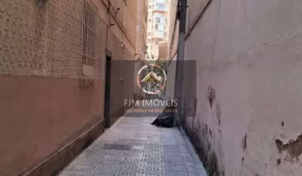 Apartamento à Venda em Icaraí, Niterói: 78m², 2 Quartos, R$370mil