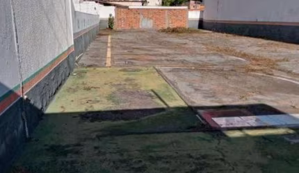 Terreno pronto para construir a venda na Avenida Paulo VI- Pituba