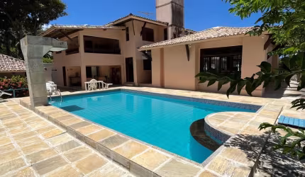 Vendo excelente casa em Alameda Vilas do Atlântico!