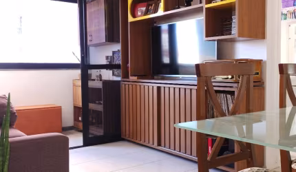 APARTAMENTO 2/4 NO CENRO DE BROTAS