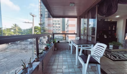Apartamento venda possui 187 metros com 4 quartos sendo 2 suítes com 2 vgs - em Piedade - Jaboatão - PE
