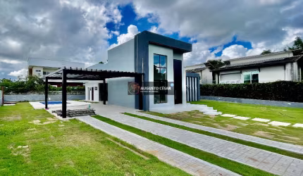 Casa com área total 807 metros e área construída 200 metros com 4 quartos sendo 3 suítes 6 vgs - em Aldeia - PE