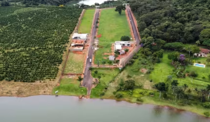Terrenos Condomínio Fechado em Caconde