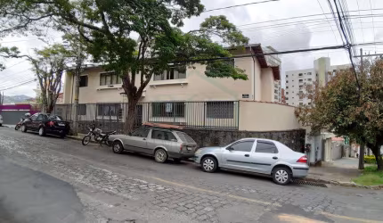 Apartamentos Padrão em Poços de Caldas