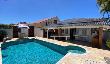 Casa com 3 dormitórios à venda, 160 m² por R$ 1.200.000,00 - Bougainvillee III - Peruíbe/SP